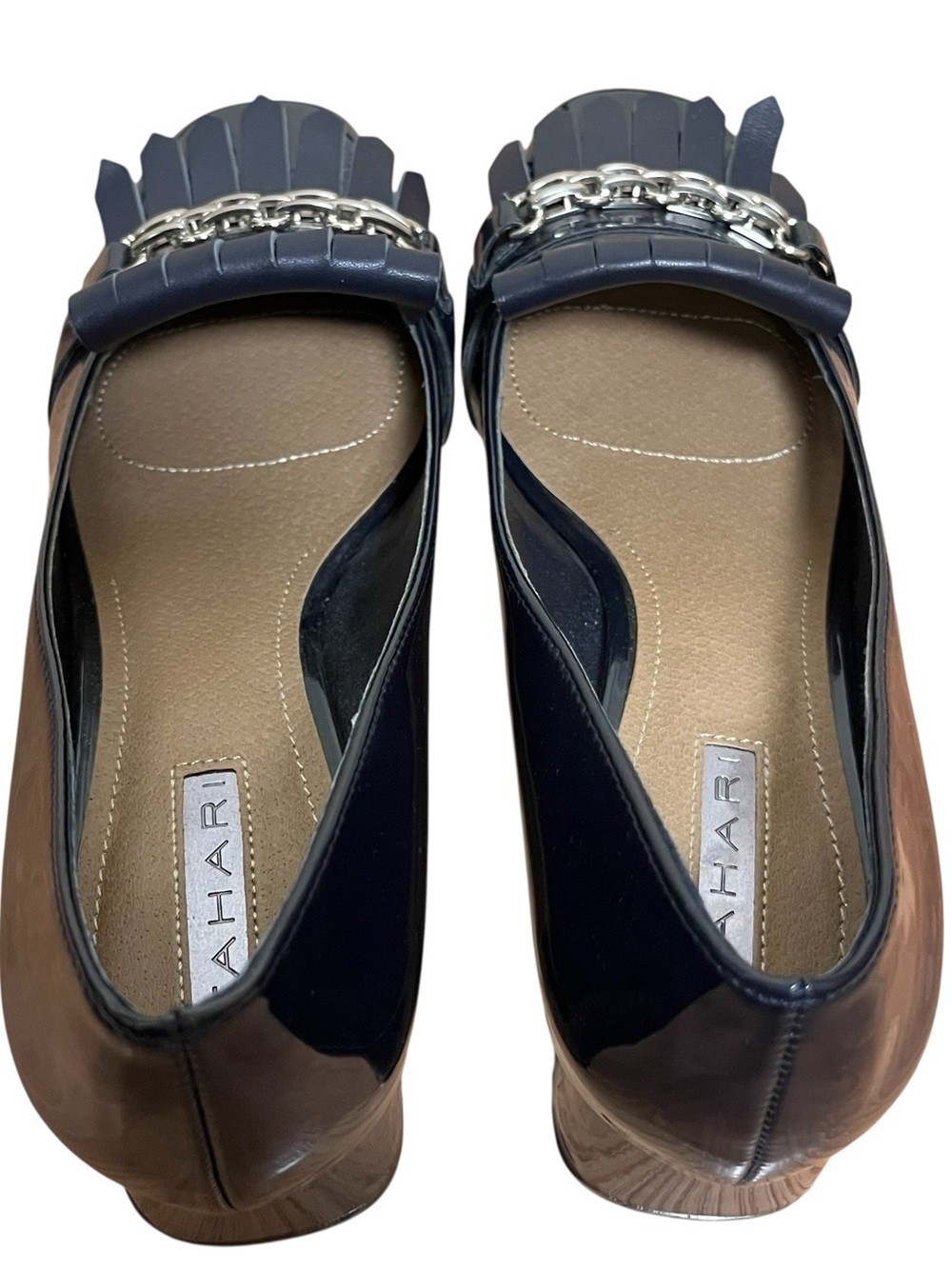 Tahari Mary Navy Patent Loafer Pumps Block Heel Fringe Chain Detail Size 8 - Picture 11 of 12